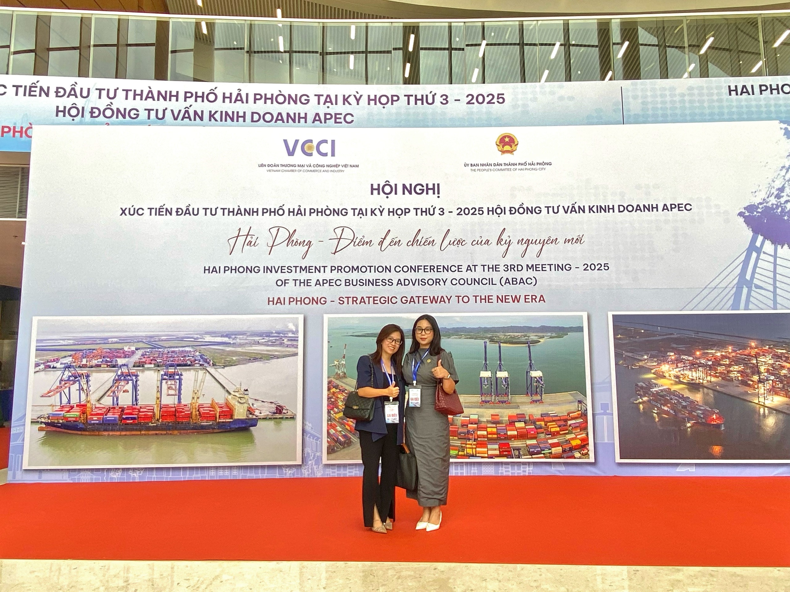  Representatives of the Australian Chamber of Commerce in Vietnam attended the Hai Phong Investment Promotion Conference
